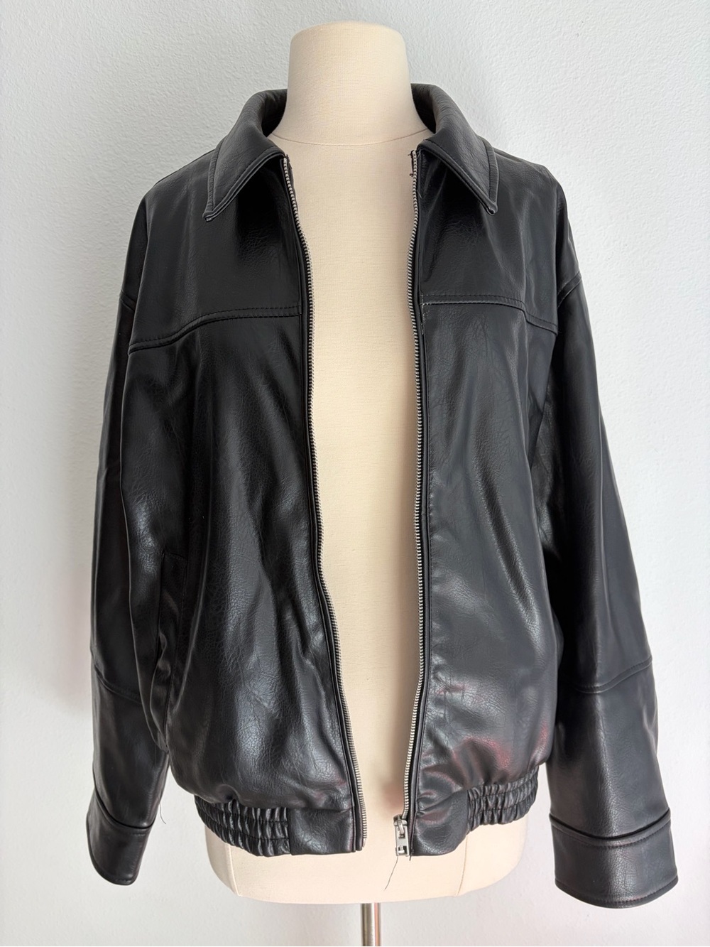 ZARA Black Faux Leather Oversized Bomber Jacket XS - Picture 4 of 6